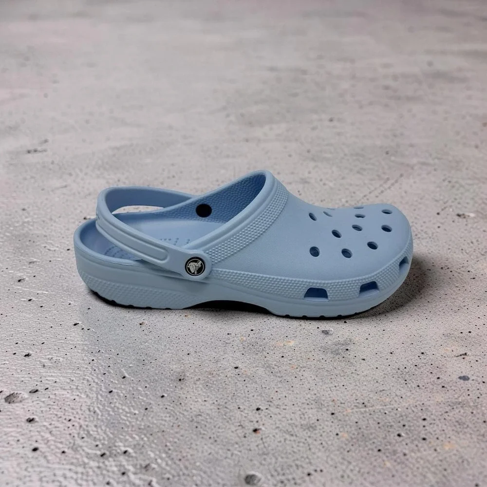 Crocs Classic Clog Men Size 13 Light Blue Slip On (Moon Jelly/Blue Calcite) NWT